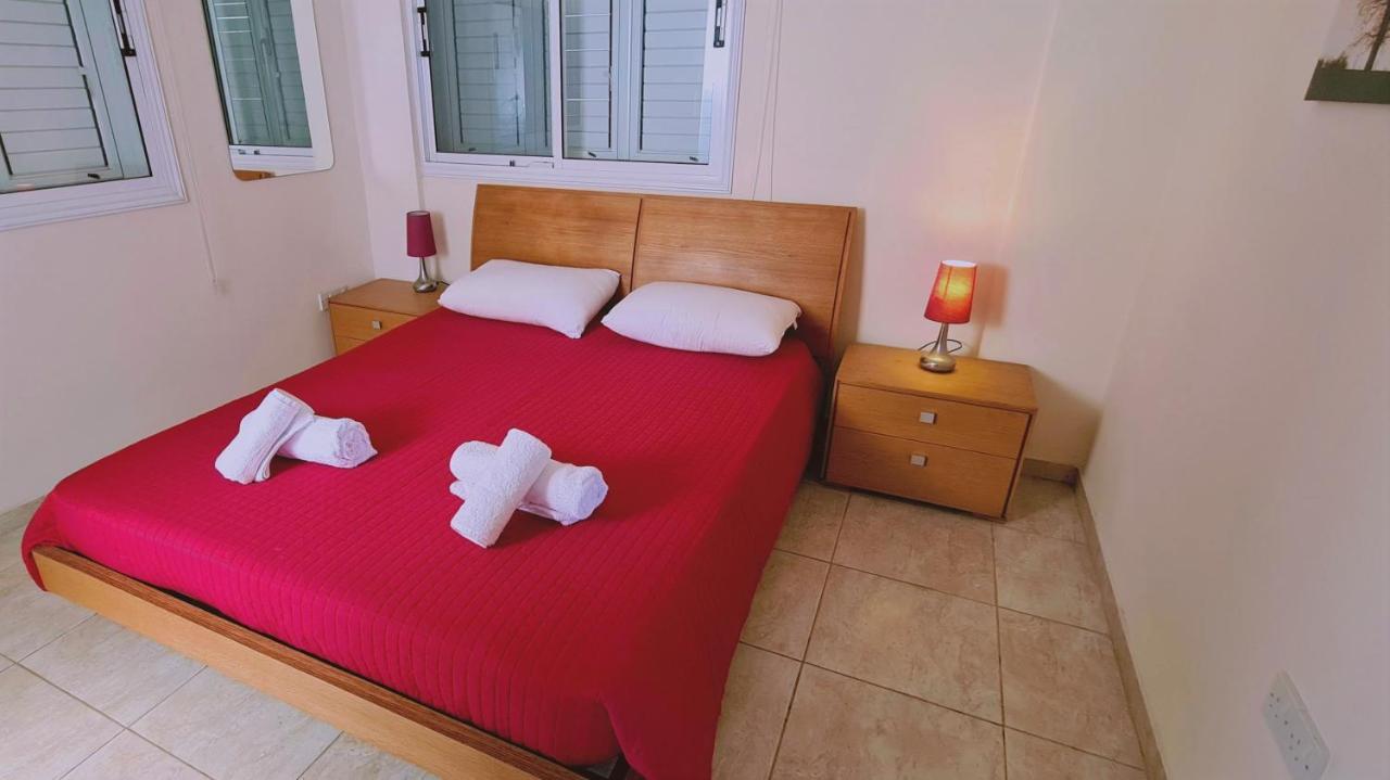 Stay Sunshine Apartment Paralimni Esterno foto