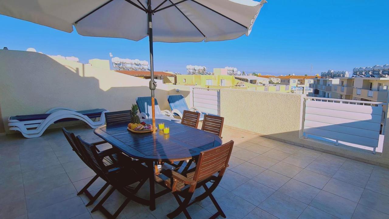 Stay Sunshine Apartment Paralimni Esterno foto