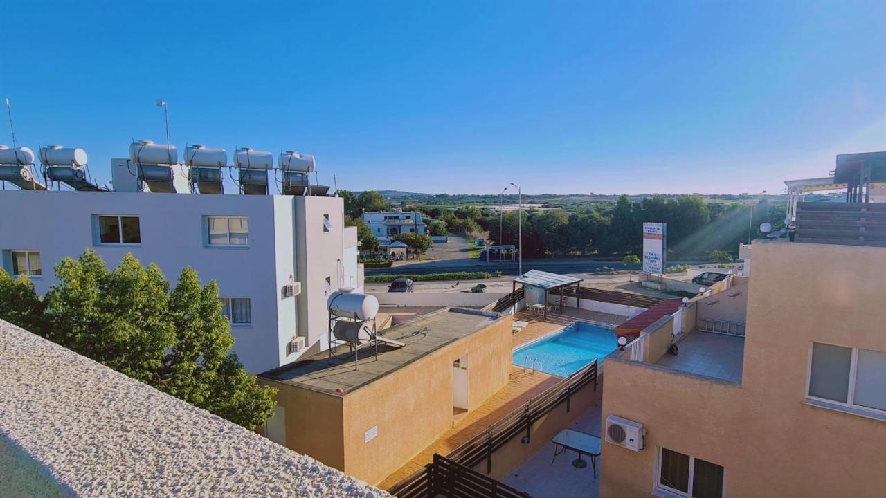 Stay Sunshine Apartment Paralimni Esterno foto
