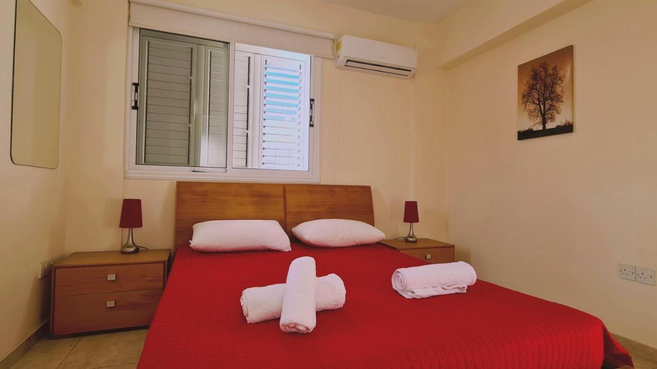 Stay Sunshine Apartment Paralimni Esterno foto