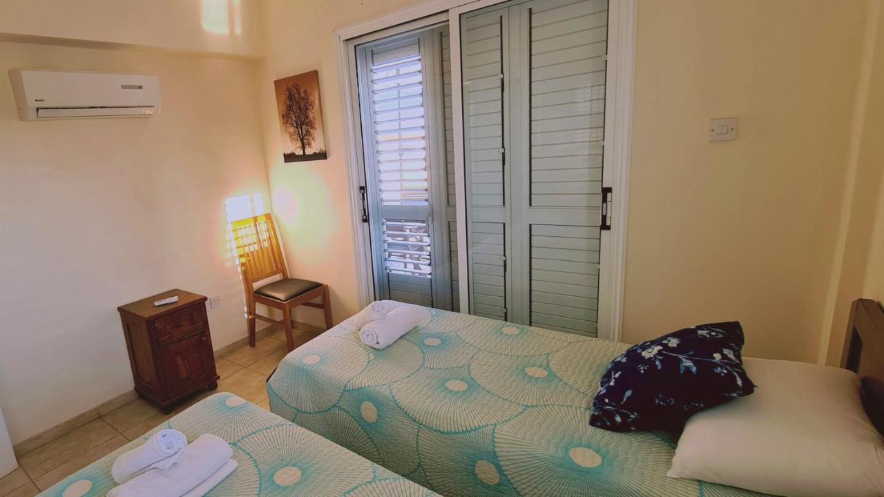 Stay Sunshine Apartment Paralimni Esterno foto