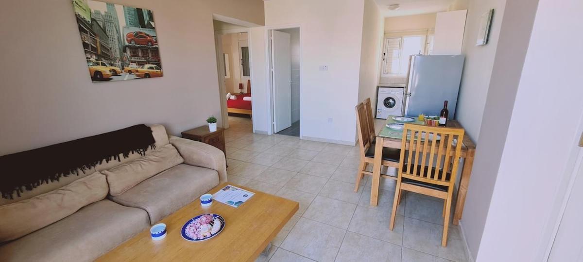 Stay Sunshine Apartment Paralimni Esterno foto