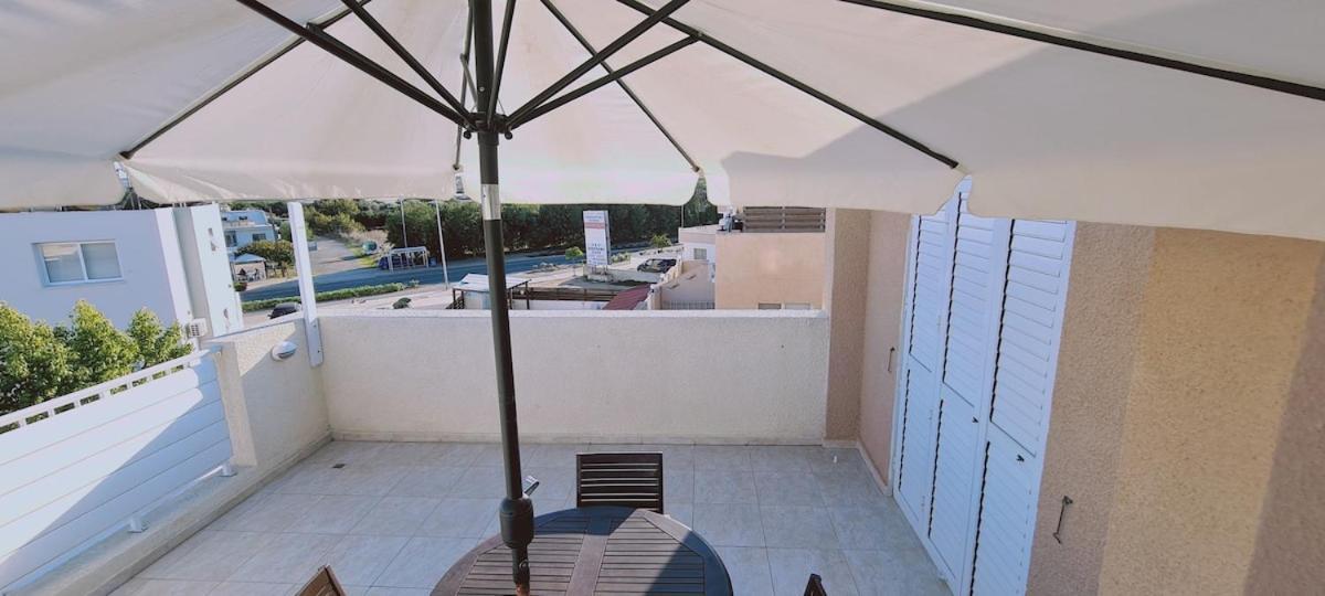 Stay Sunshine Apartment Paralimni Esterno foto
