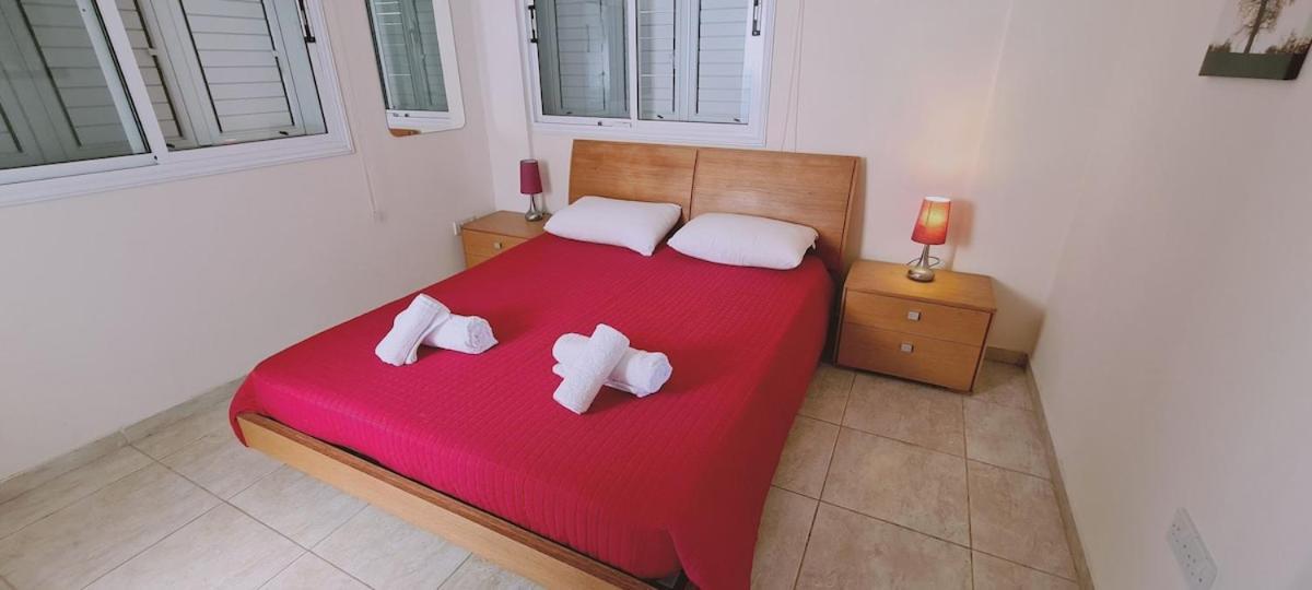 Stay Sunshine Apartment Paralimni Esterno foto