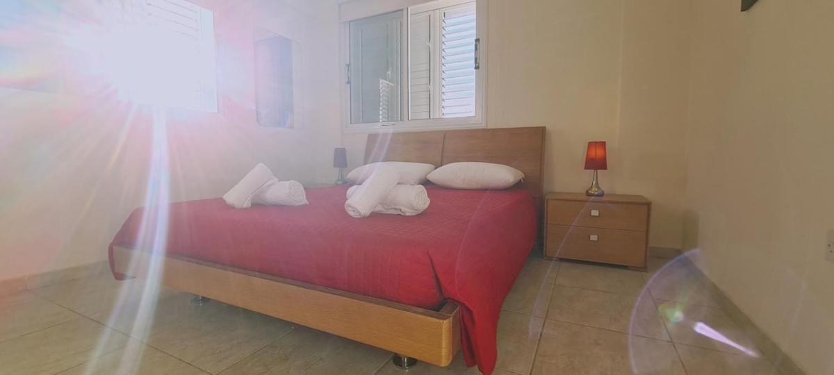 Stay Sunshine Apartment Paralimni Esterno foto