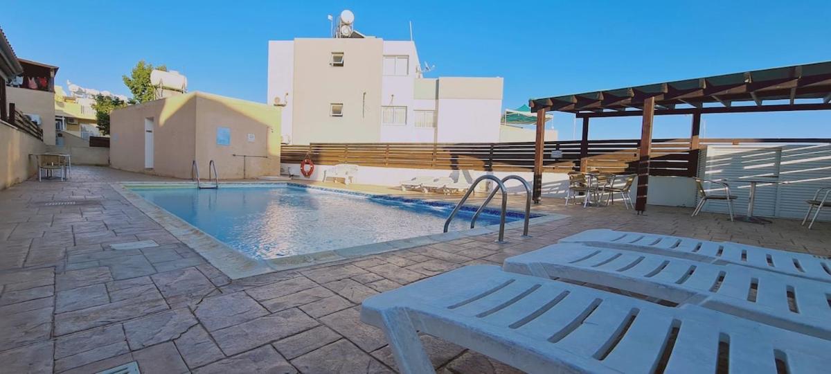 Stay Sunshine Apartment Paralimni Esterno foto