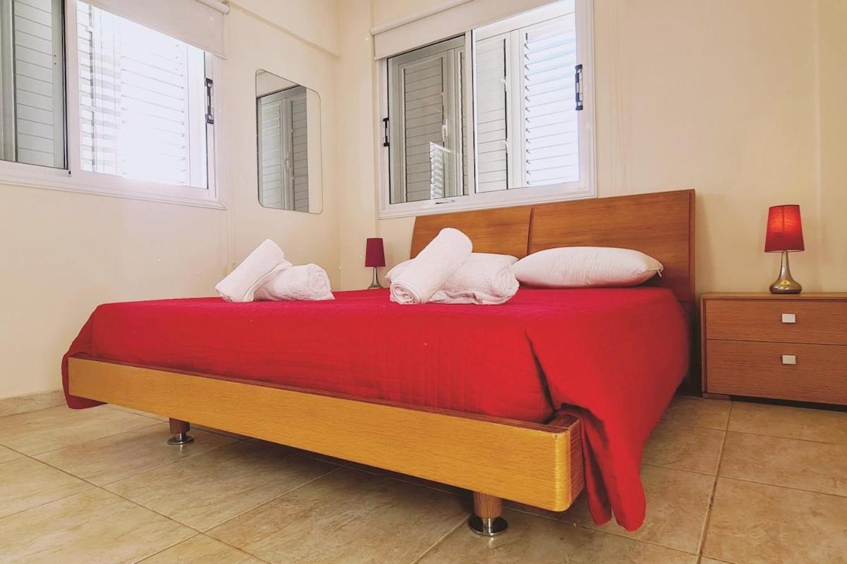 Stay Sunshine Apartment Paralimni Esterno foto