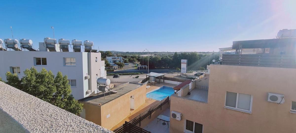 Stay Sunshine Apartment Paralimni Esterno foto